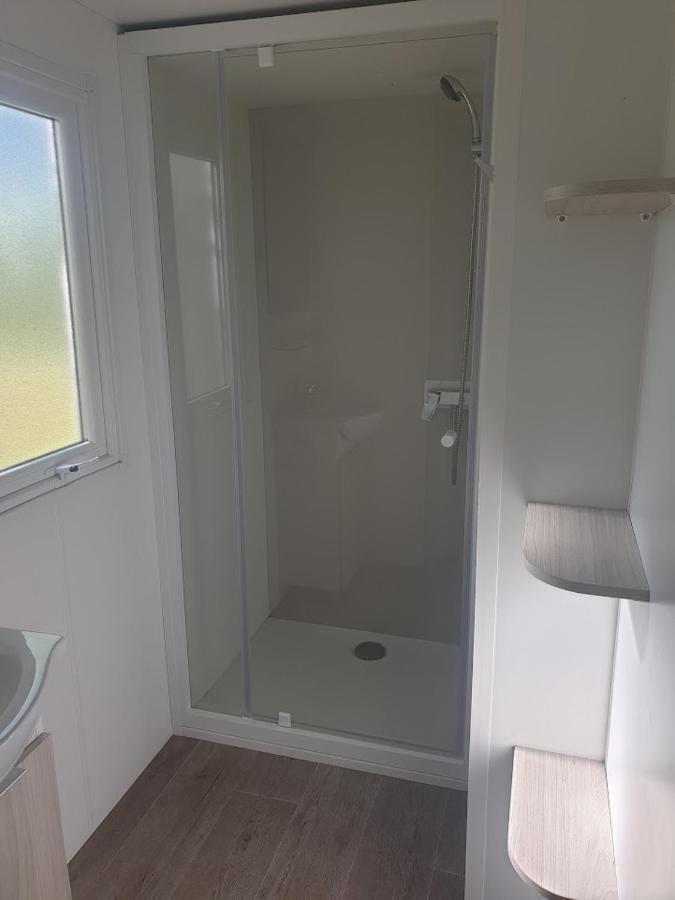 Camping Paradis Bellerive Montfrin 외부 사진