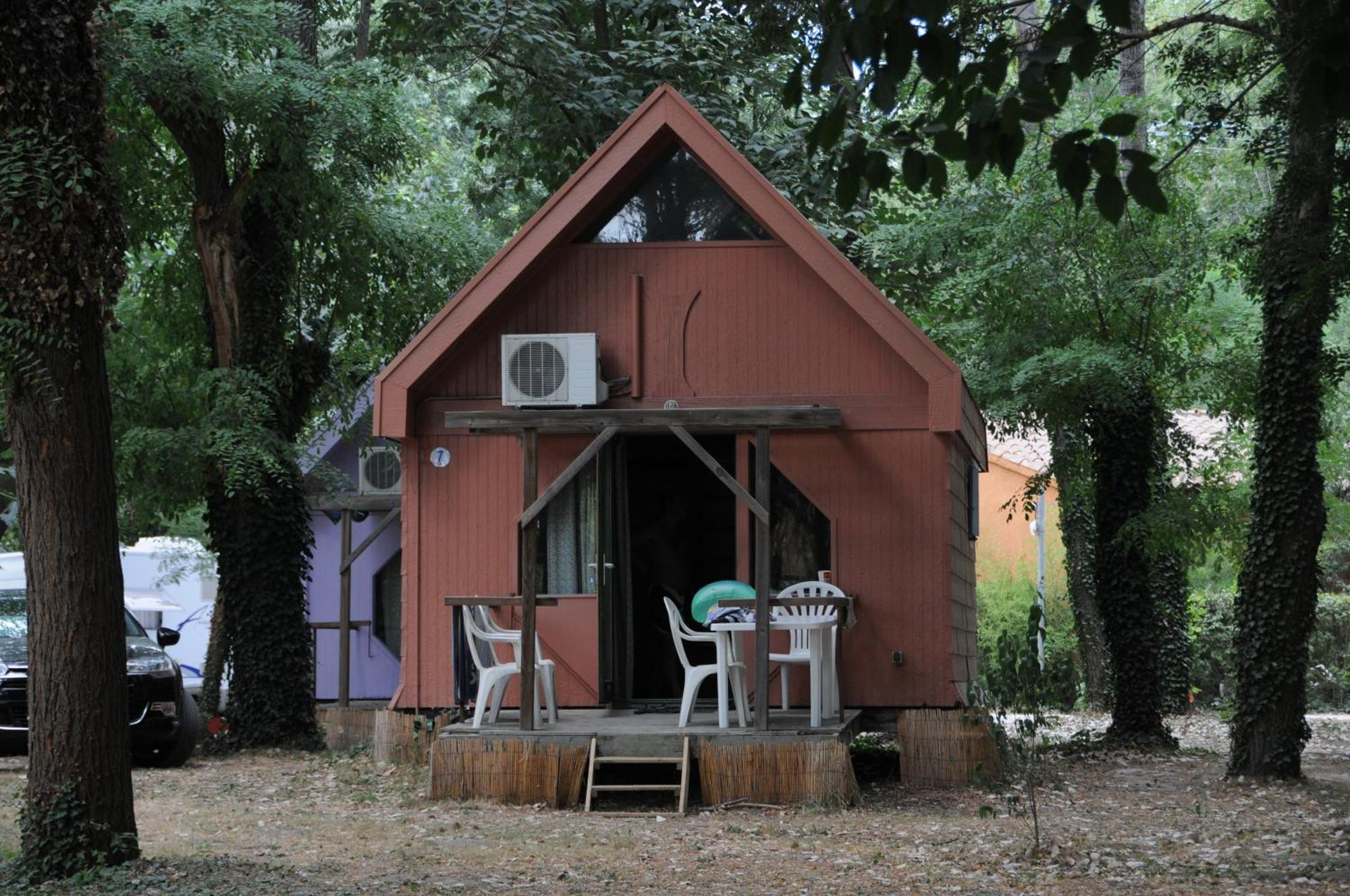 Camping Paradis Bellerive Montfrin 외부 사진