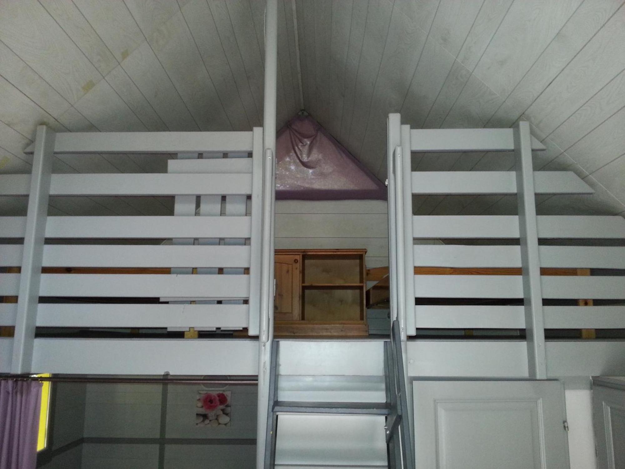 Camping Paradis Bellerive Montfrin 객실 사진