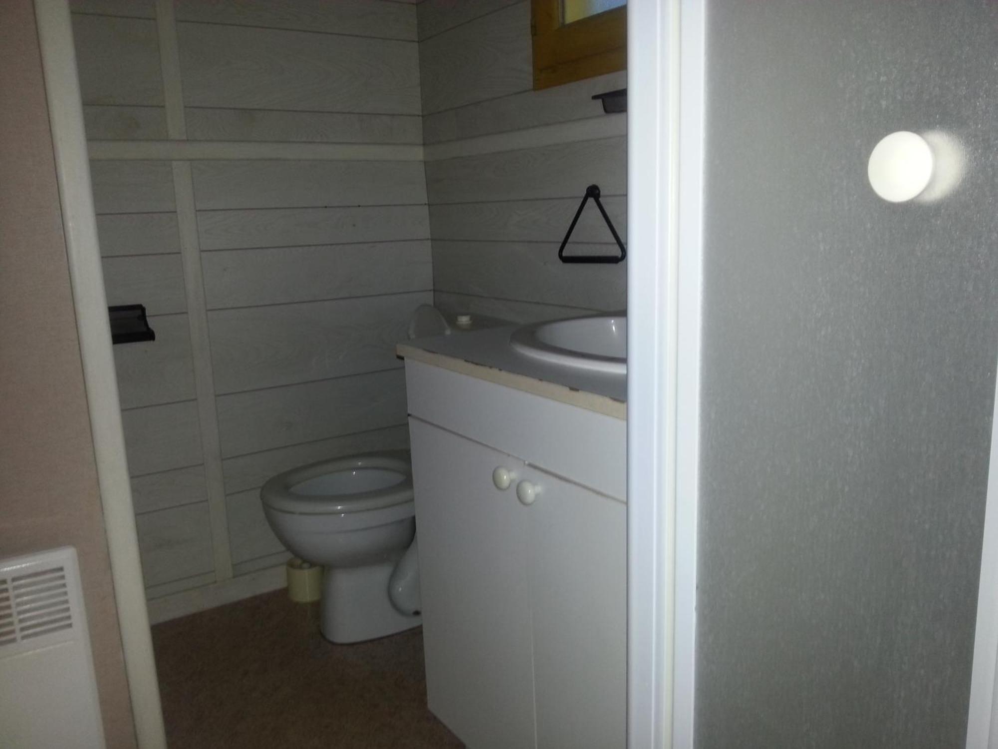 Camping Paradis Bellerive Montfrin 객실 사진