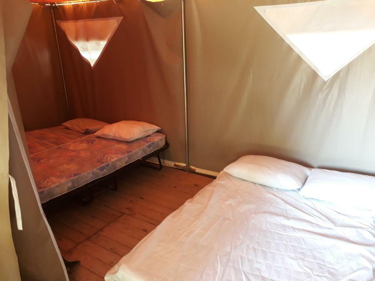 Camping Paradis Bellerive Montfrin 외부 사진